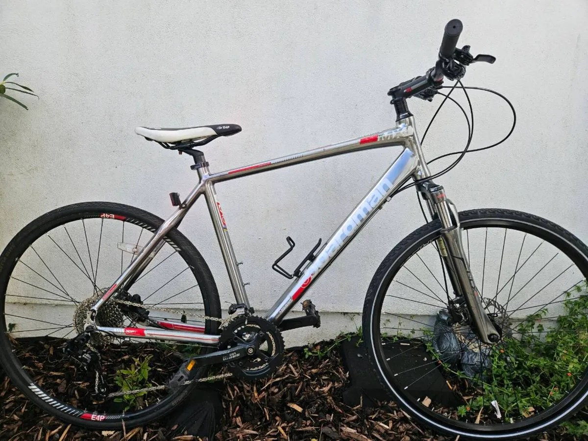 Boardman Comp Hybrid bicycle - Image 1