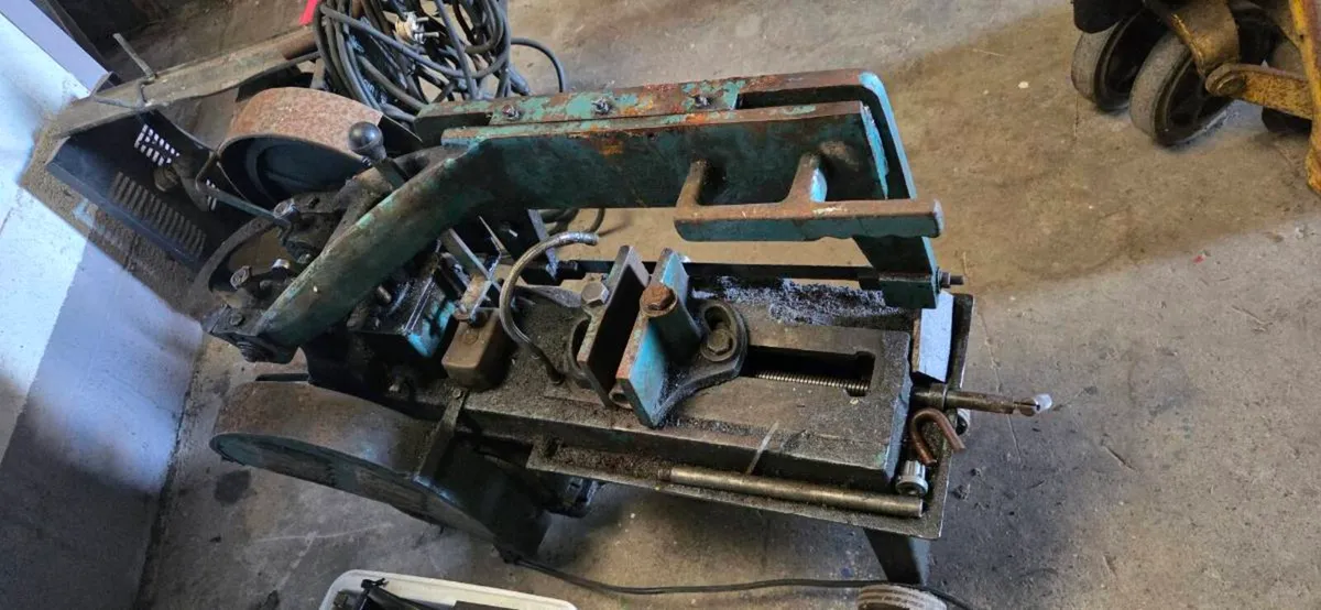 Electric ban saw - Image 1