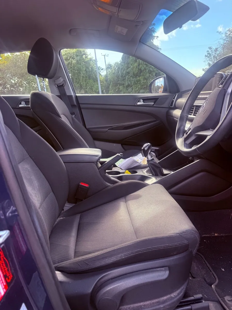 Hyundai tucson 2019 Only 92 Kmh - Image 4