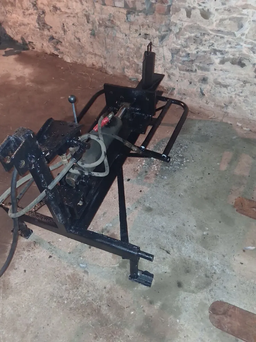 Log splitter - Image 3