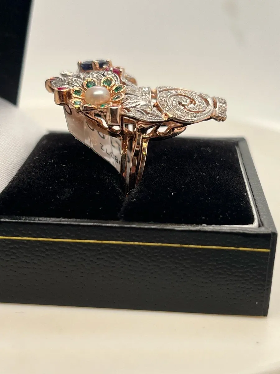 9k gold Jardiniere ring with sapphire & diamonds - Image 4