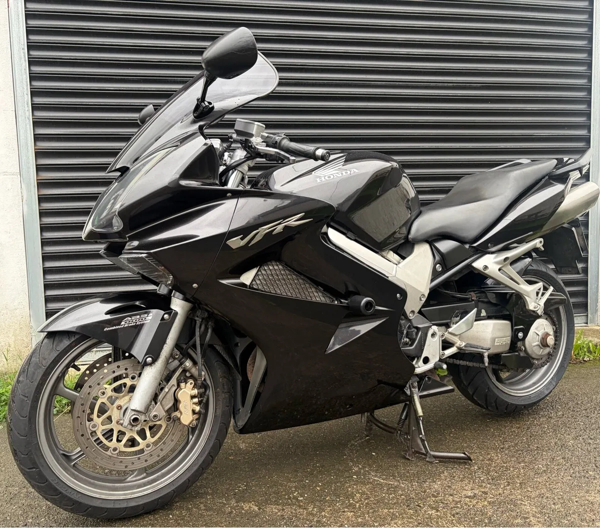 HONDA VFR800 - Image 4