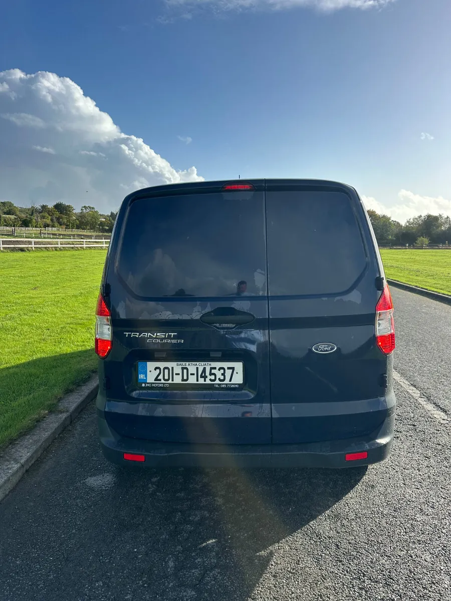 Ford Transit Courier 2020 DOE 02/27 - Image 4