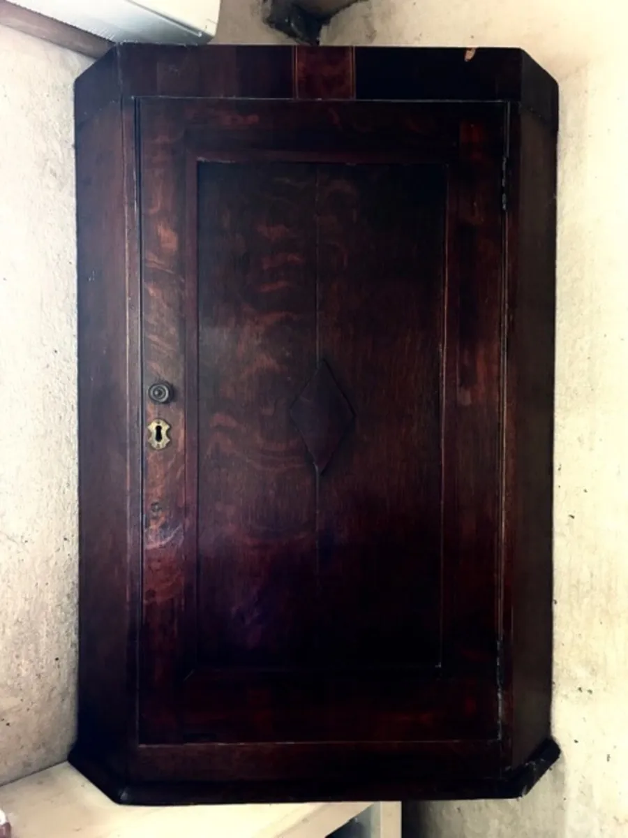 Large Antique Corner Cupboard - Image 1