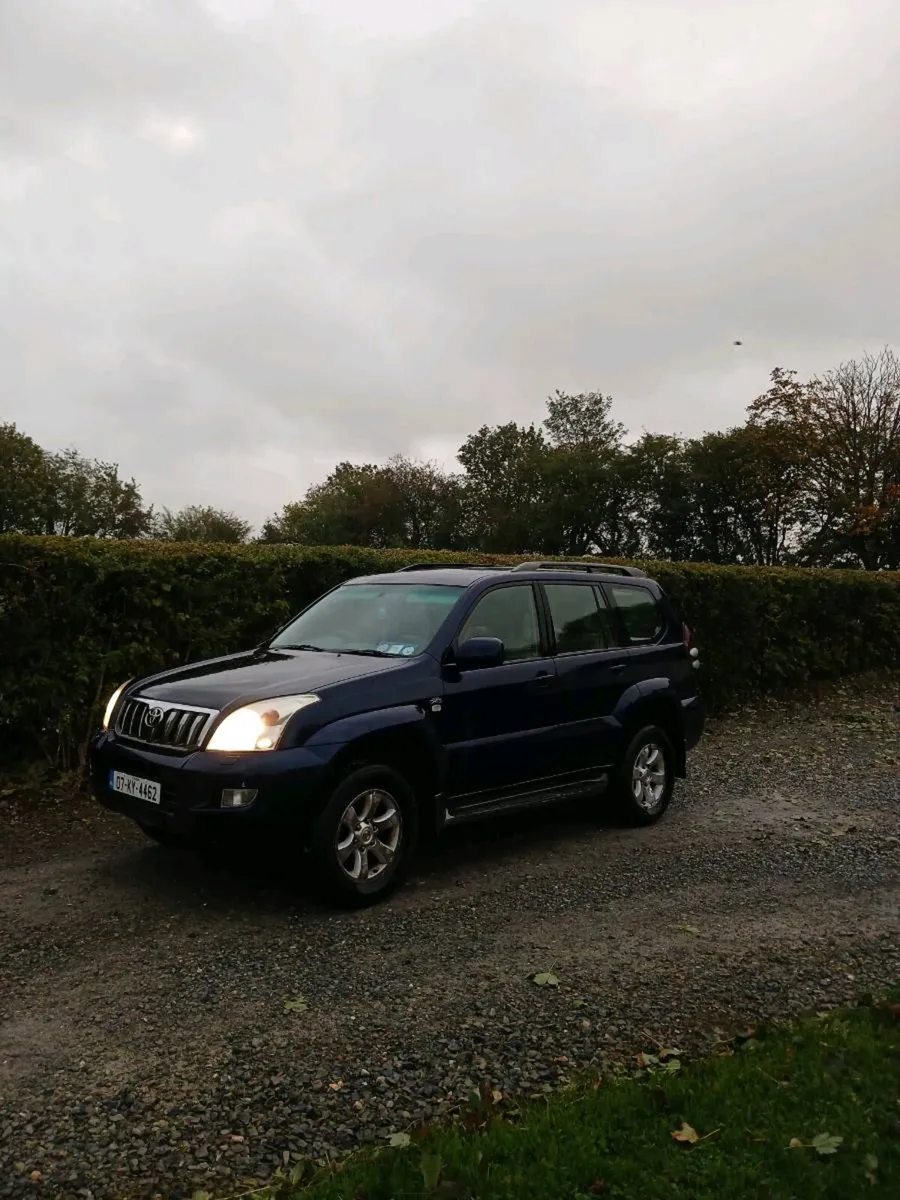 Toyota landcruiser crewcab - Image 2