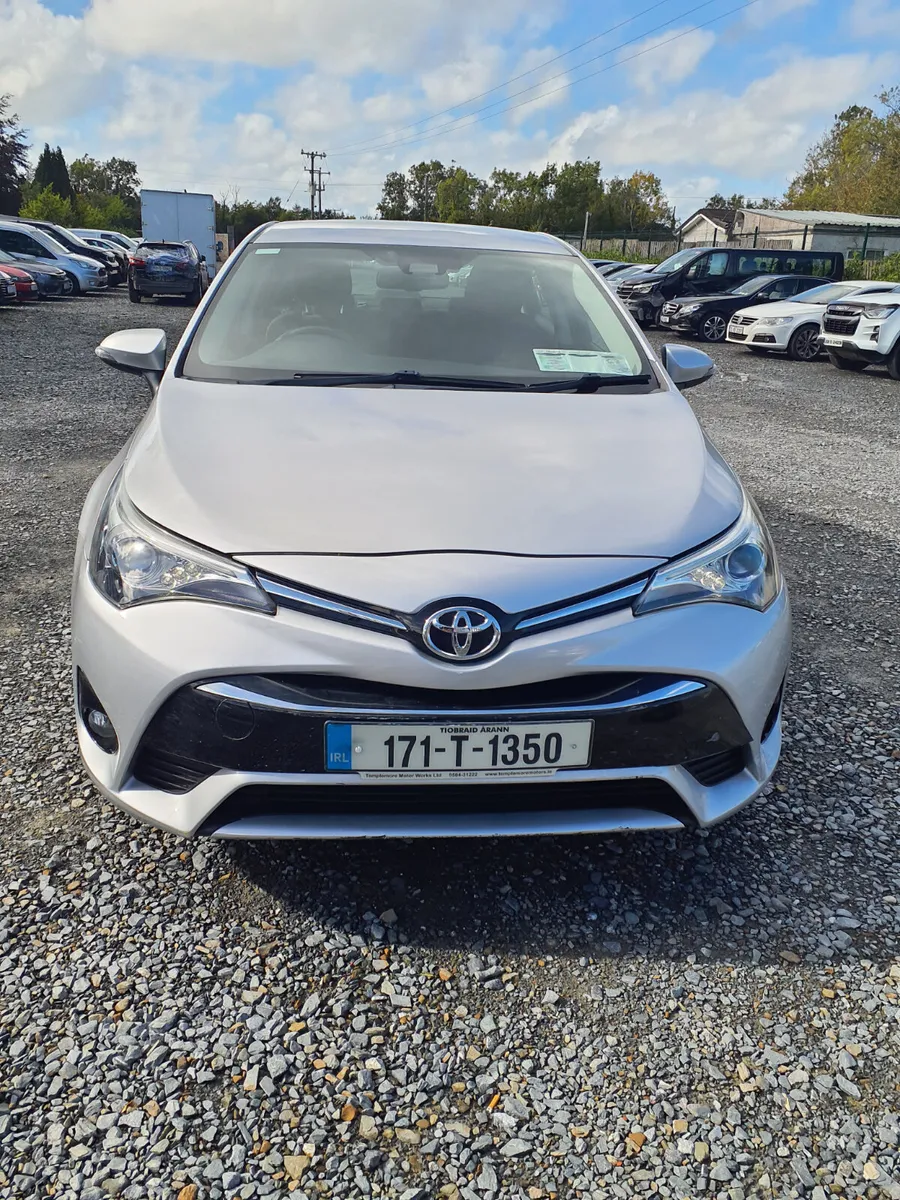 Toyota Avensis 2017 Diesel - Image 1