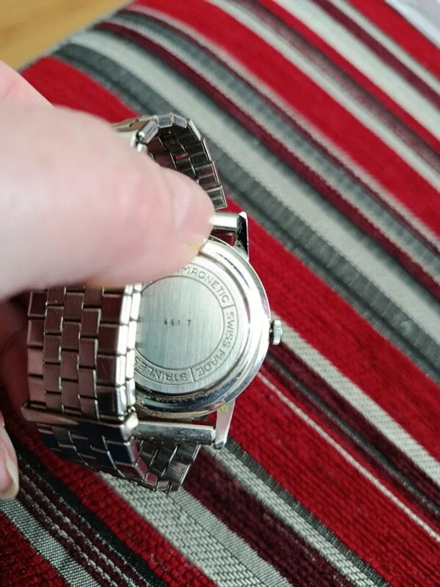 vintage Oriosa watch - Image 2