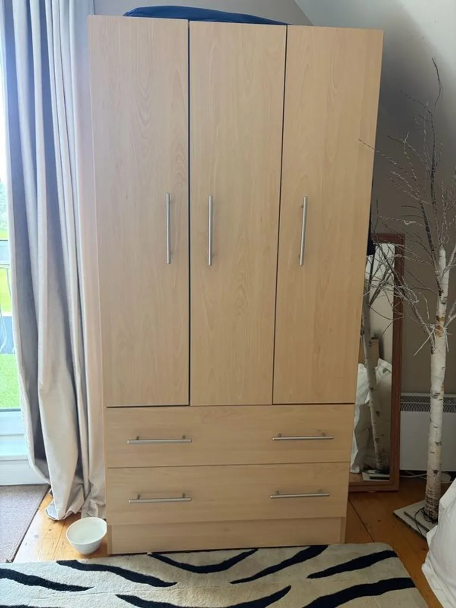 Bedroom Wardrobe/Other furniture. - Image 1