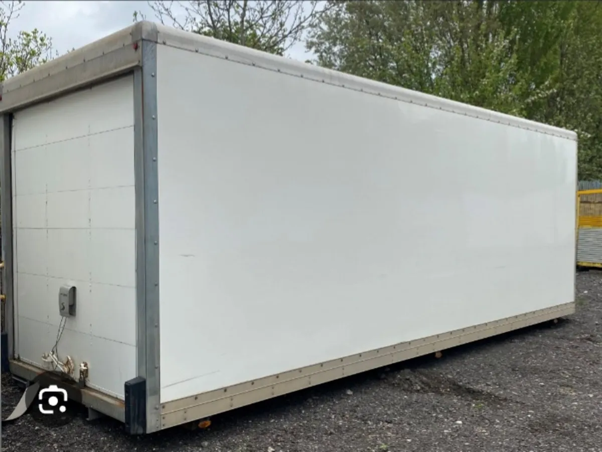 Anyone got any 20 foot box bodys - Image 2