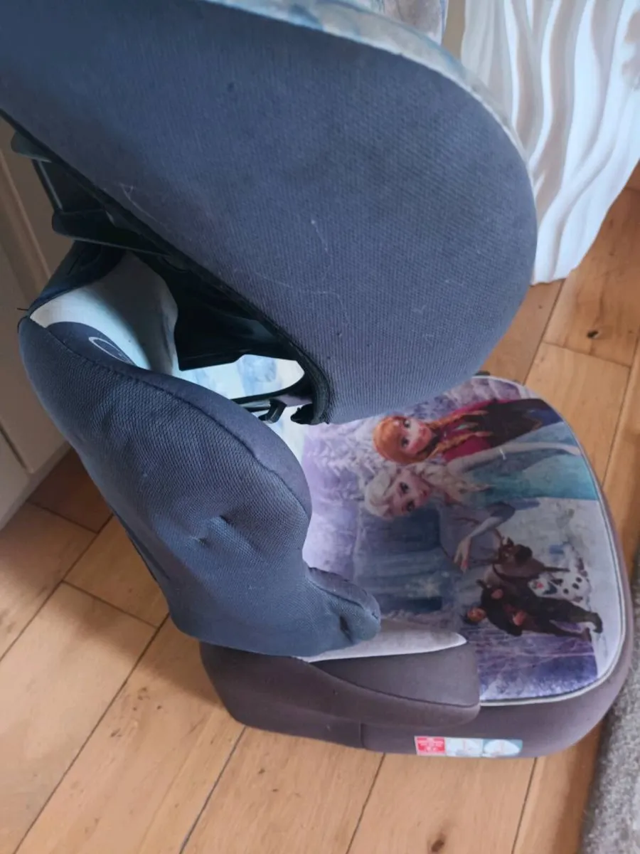 Car seat 💺 for  sale - Image 2
