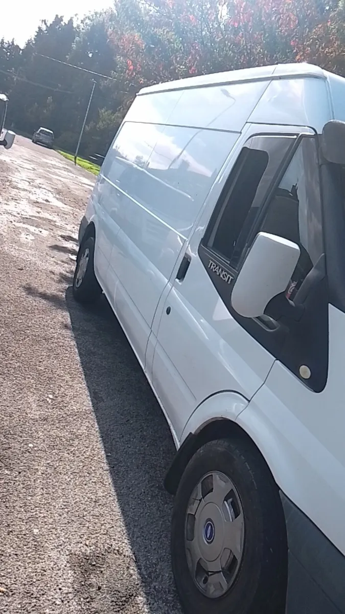€3750 Ford transit 2.4 tdci 6speed tax and test - Image 1