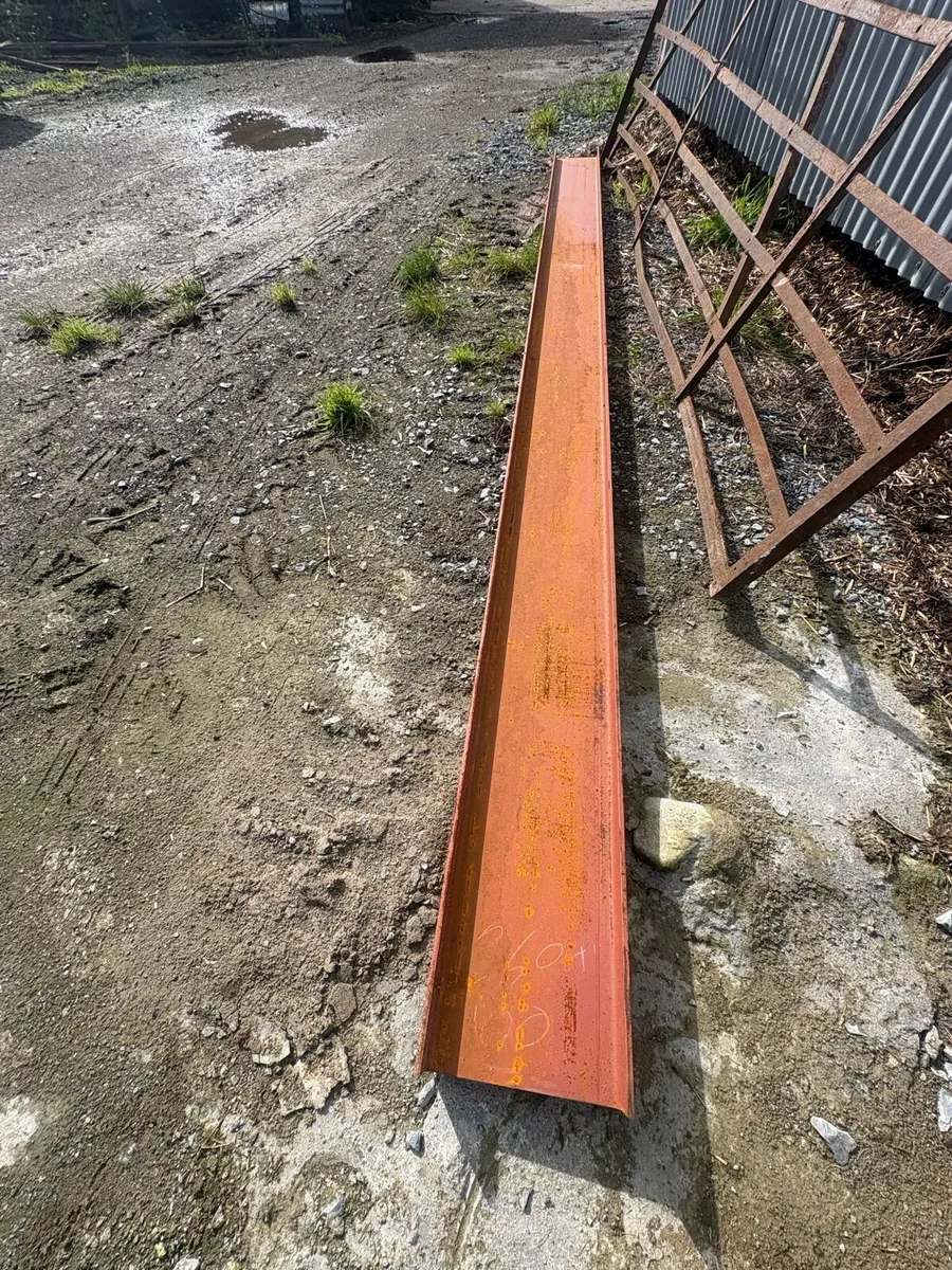 Steel Channel / Beam 4290 x 254 x 102mm - Image 1