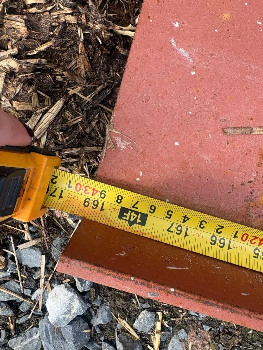 Steel Channel / Beam 4290 x 254 x 102mm - Image 4