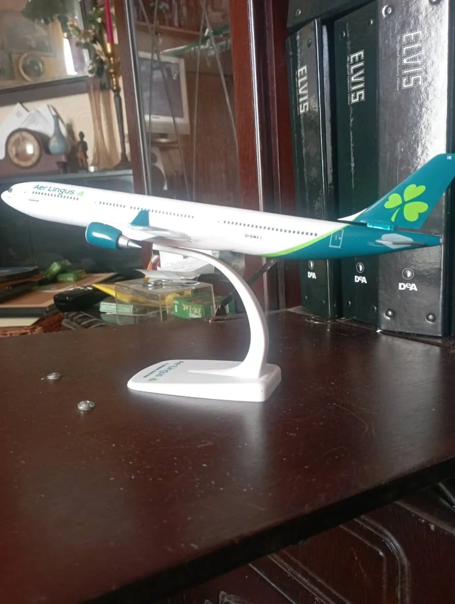 AER LINGUS AIRBUS A 330-300 I/200 SCALE CLICK -FIX - Image 1
