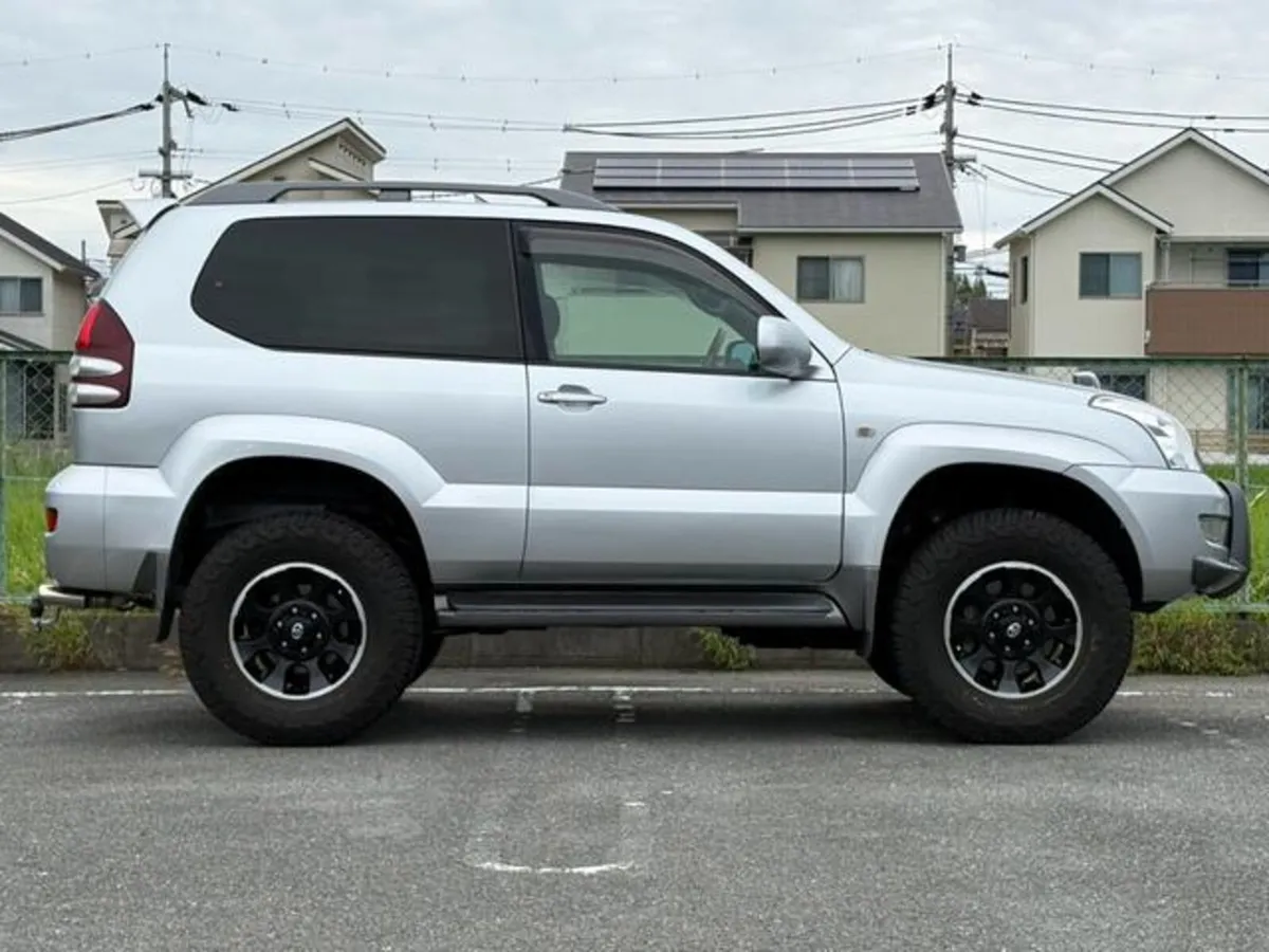 Toyota Landcruiser SWB 3.0 Diesel 2 Seats Auto - Image 2