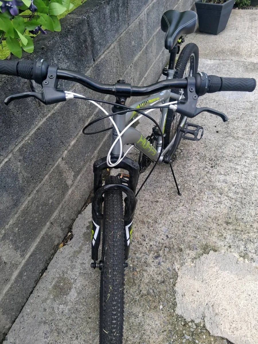 26" Huffy 18 speed mountain bike - Image 4