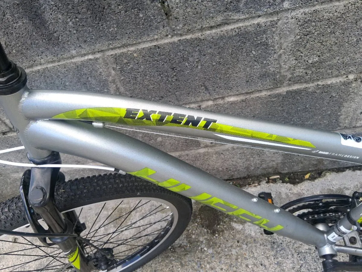 26" Huffy 18 speed mountain bike - Image 2