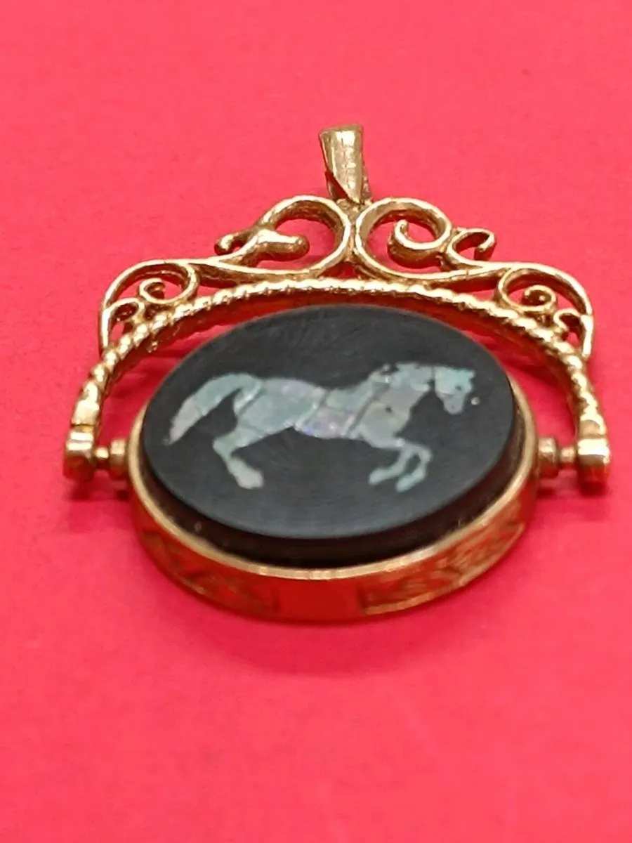 9k Gold Vintage Fob Pendant Incrusted Horse - Image 4