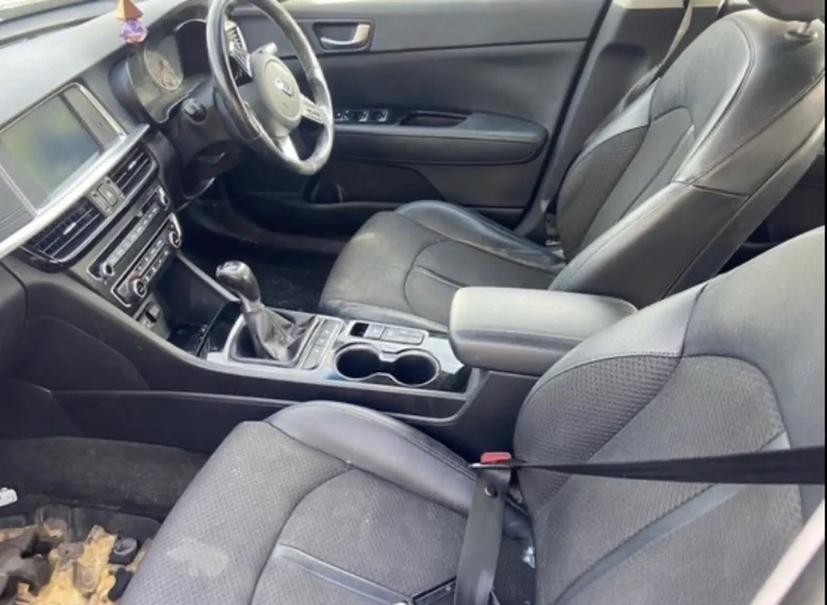 2019 kia optima breaking for parts - Image 3