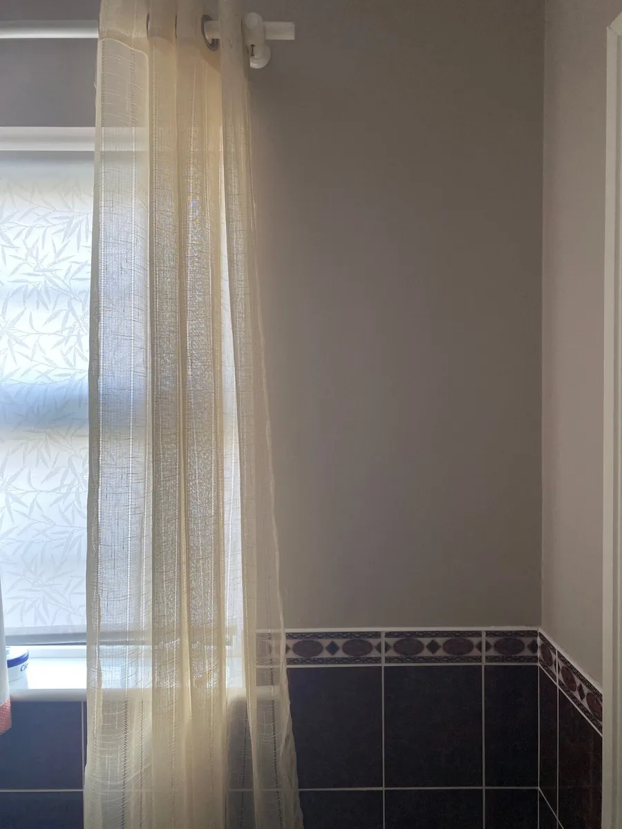 Voile curtains x2 - Image 4