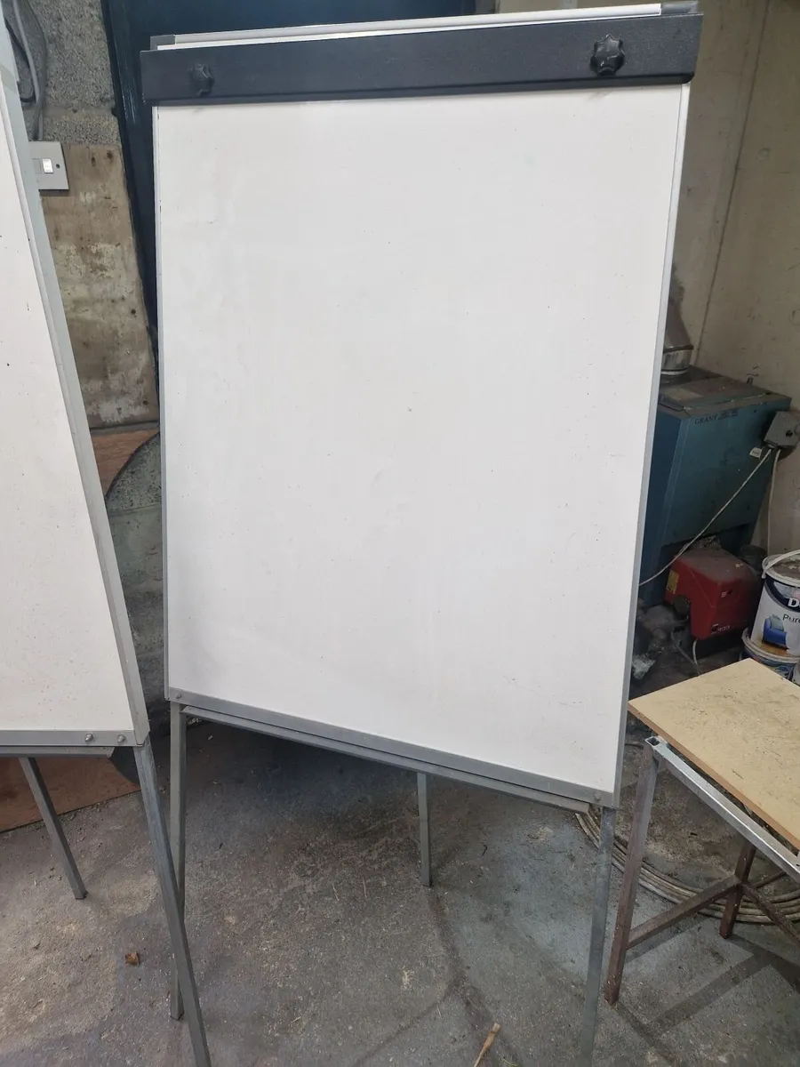 While boards - Image 2