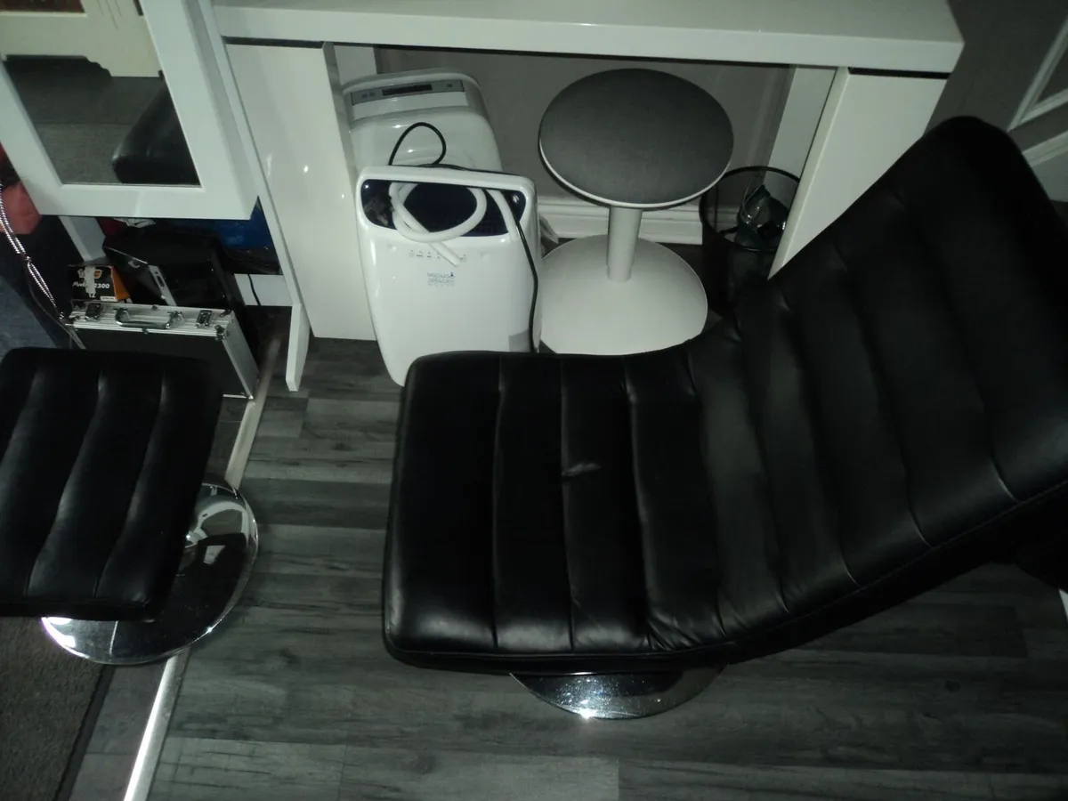 Small swivel chair with footstool - Image 3