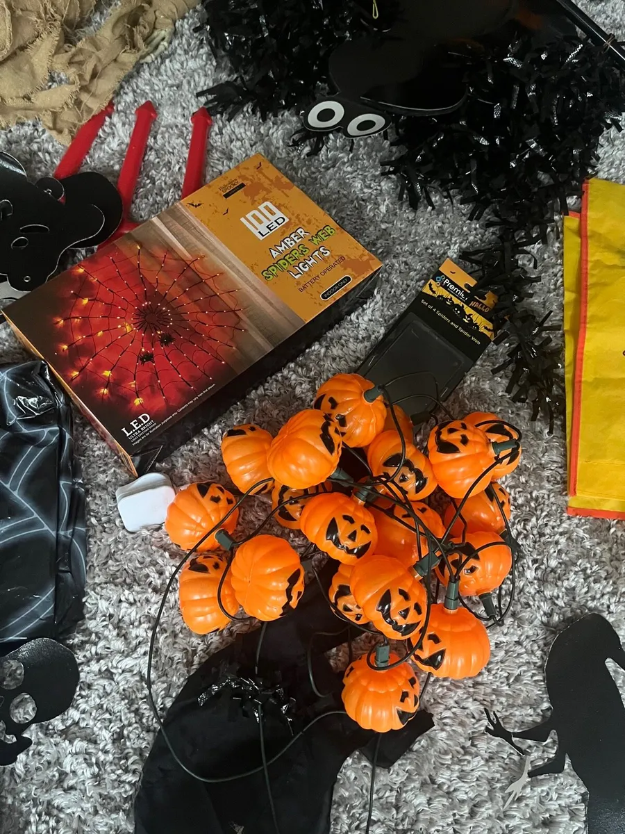 Large box of Halloween decorations - Image 2