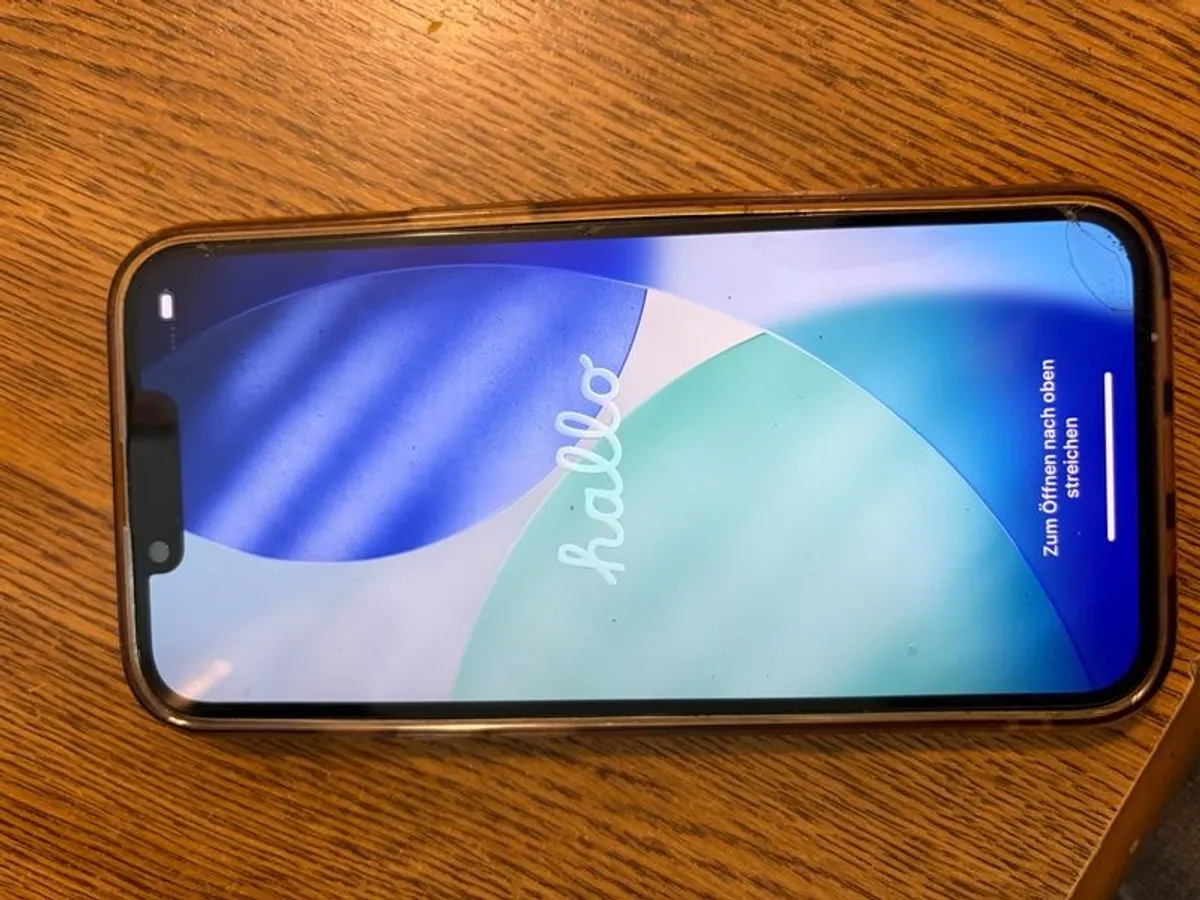 iPhone 13 - Image 3