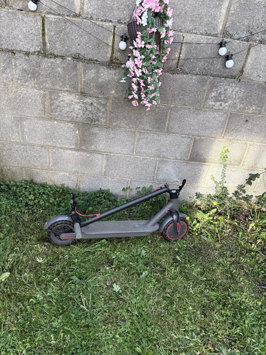 E scooter AovoPro - Image 3