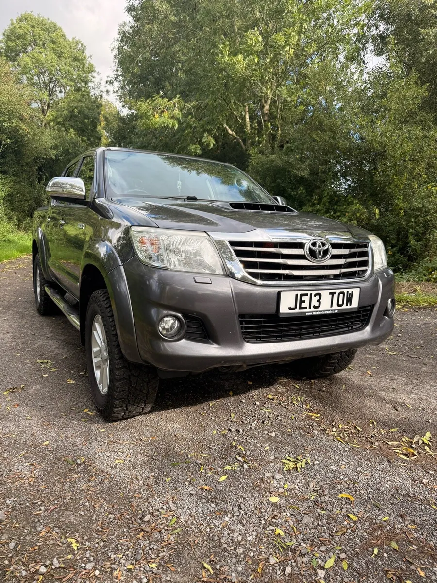 TOYOTA HILUX INVINCIBLE 2016 - Image 1