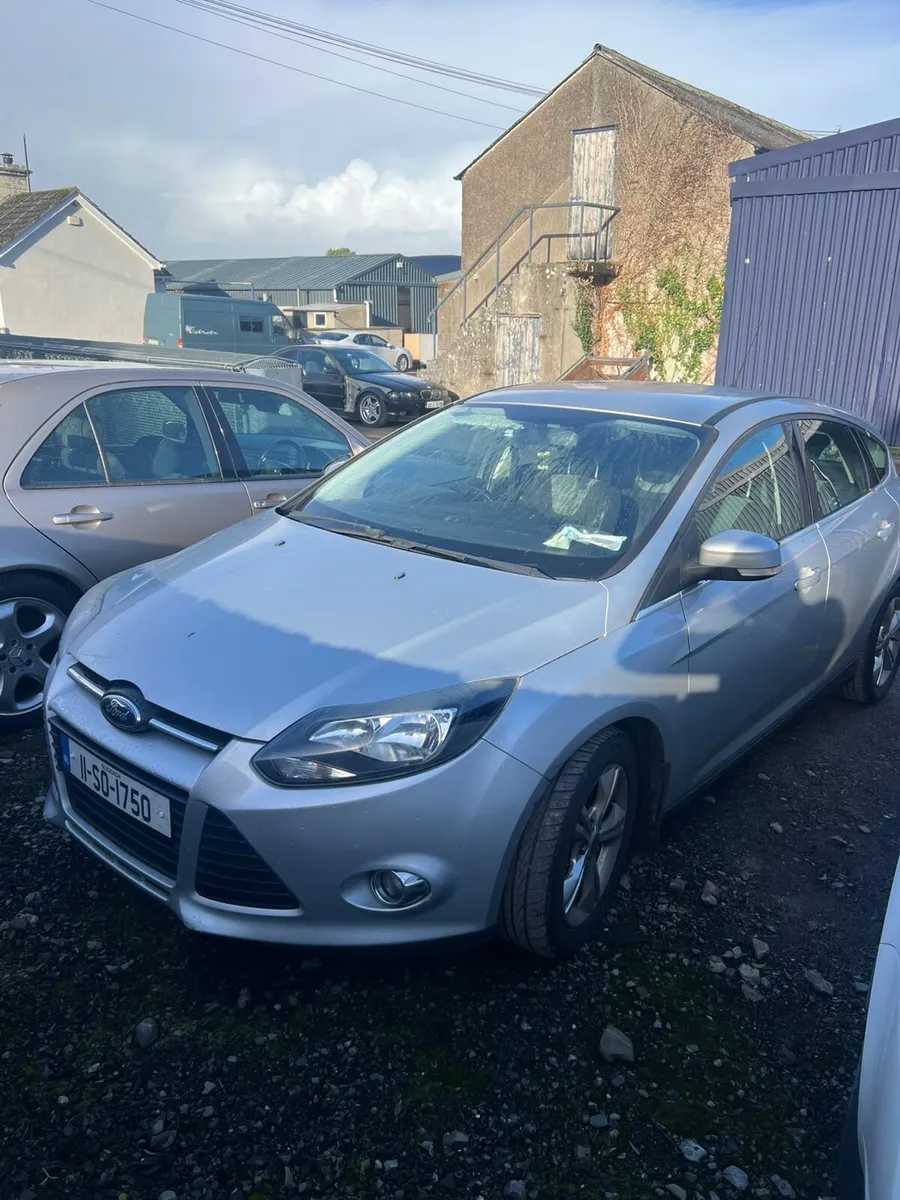 Ford Focus, selling for parts - Image 1