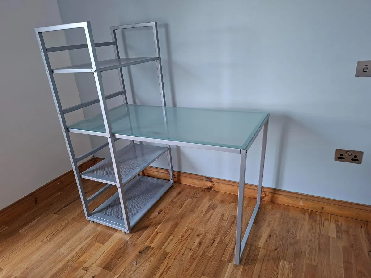 Glass-top office desk - Image 3