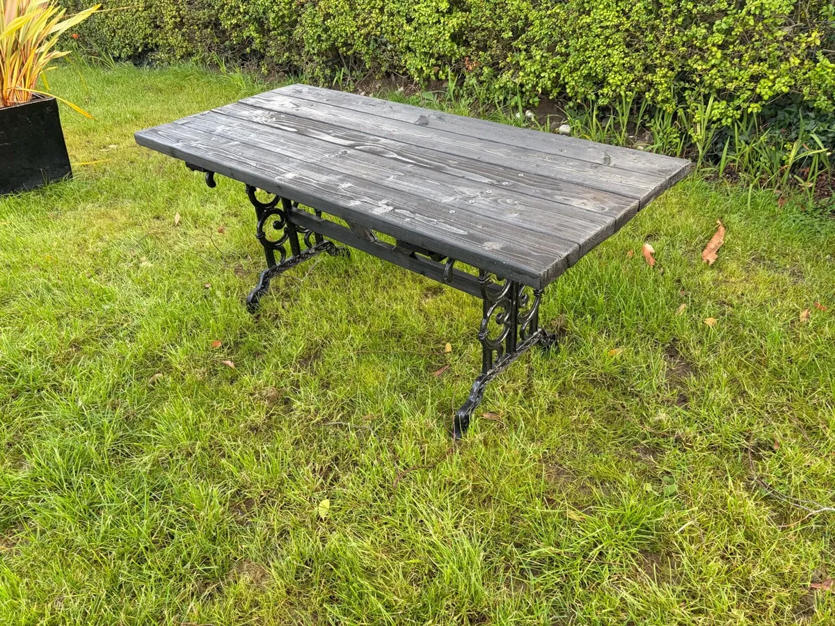 cast iron garden table (New) - Image 1