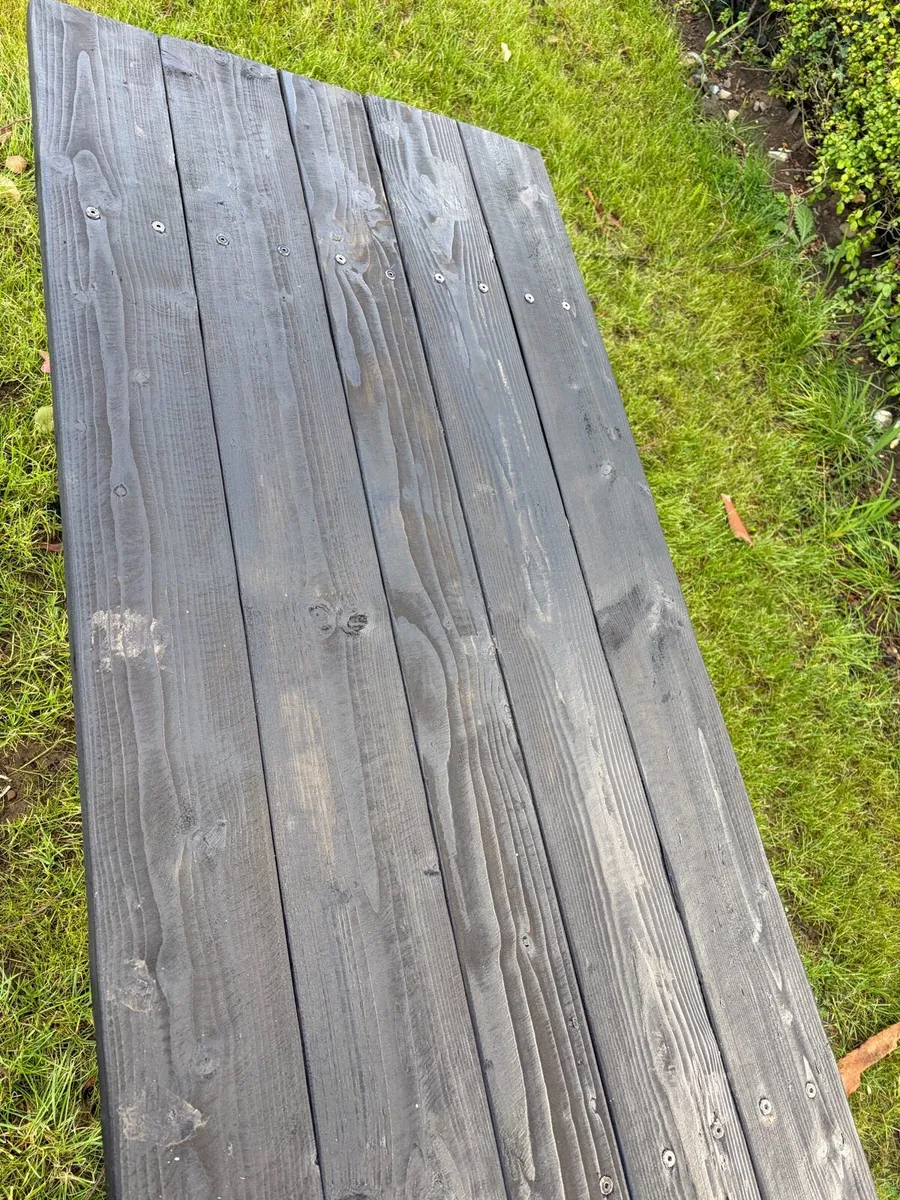 cast iron garden table (New) - Image 3