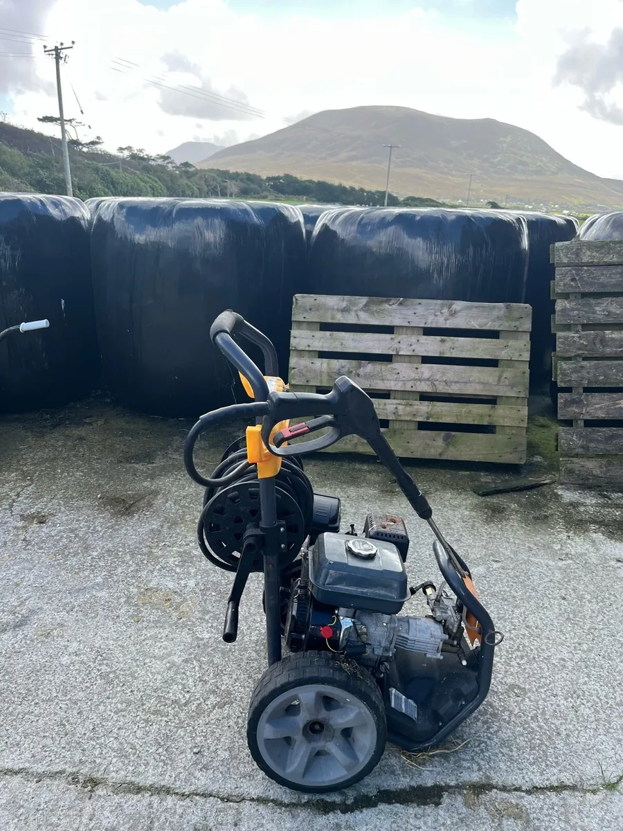 Power washer - Image 1