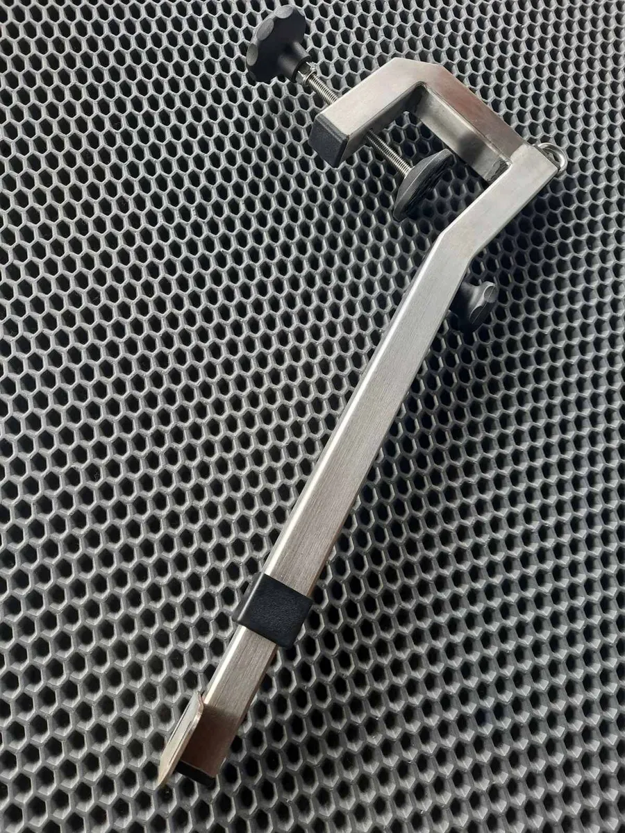 Transducer mount for large transducers , bended . - Image 1