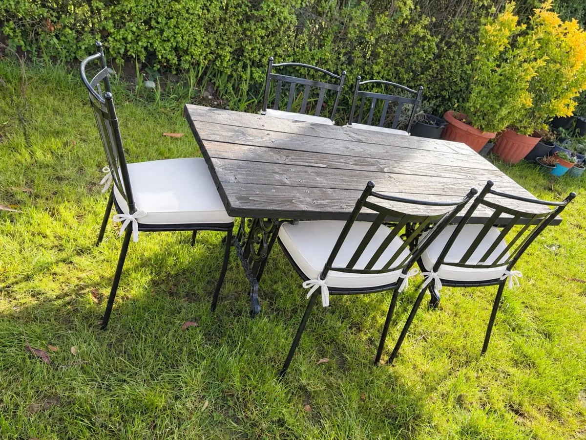 cast iron garden table + 5 chairs set - Image 1