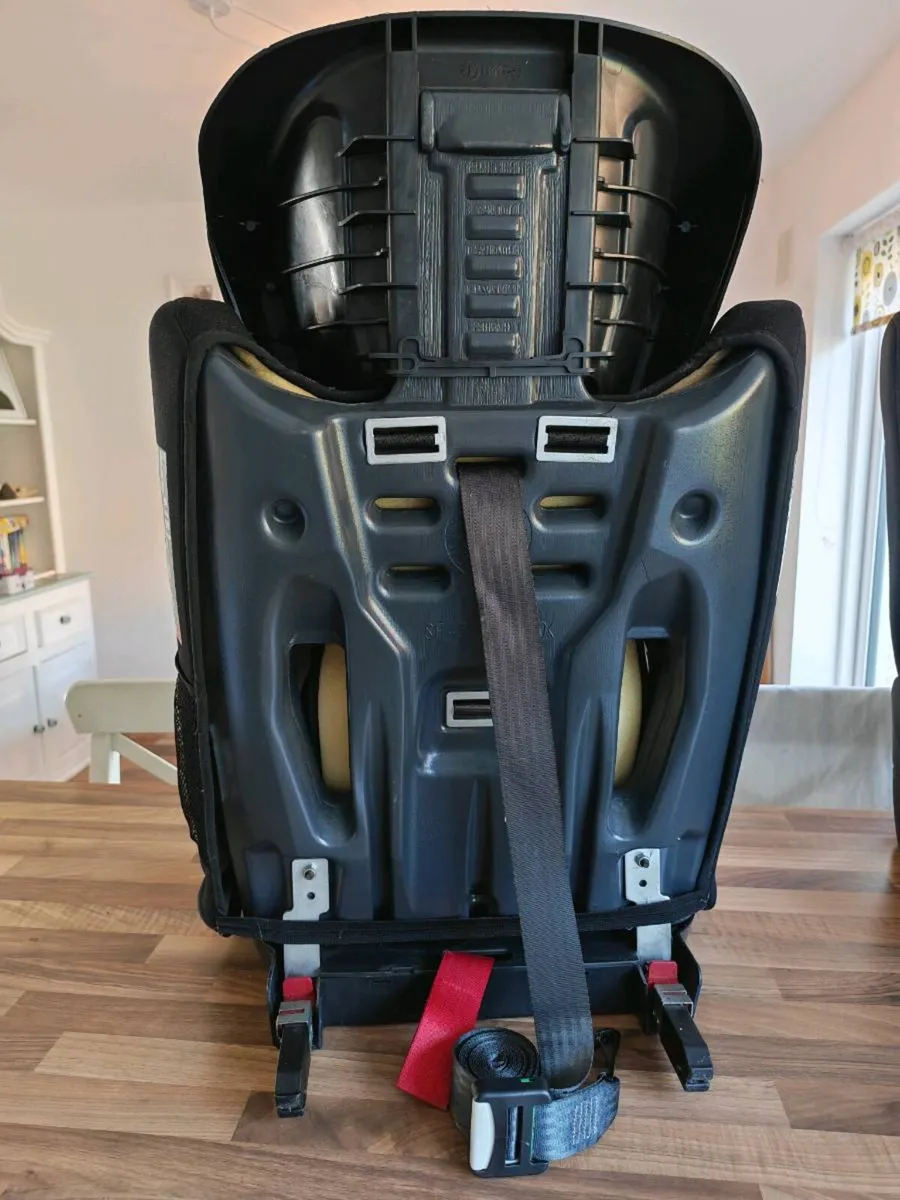 Pampero Comfisafe group 1/2/3 child car seat - Image 4