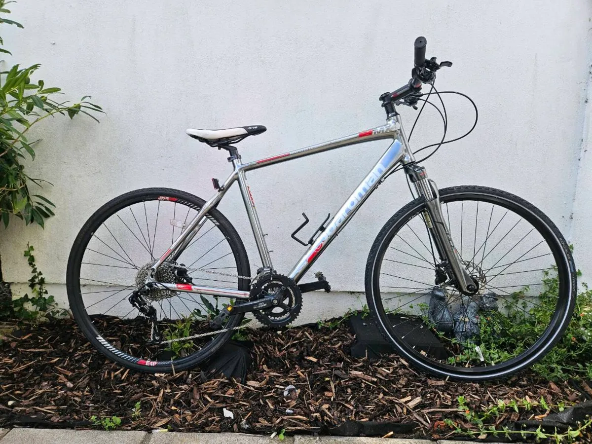 Boardman Comp Hybrid bicycle - Image 2