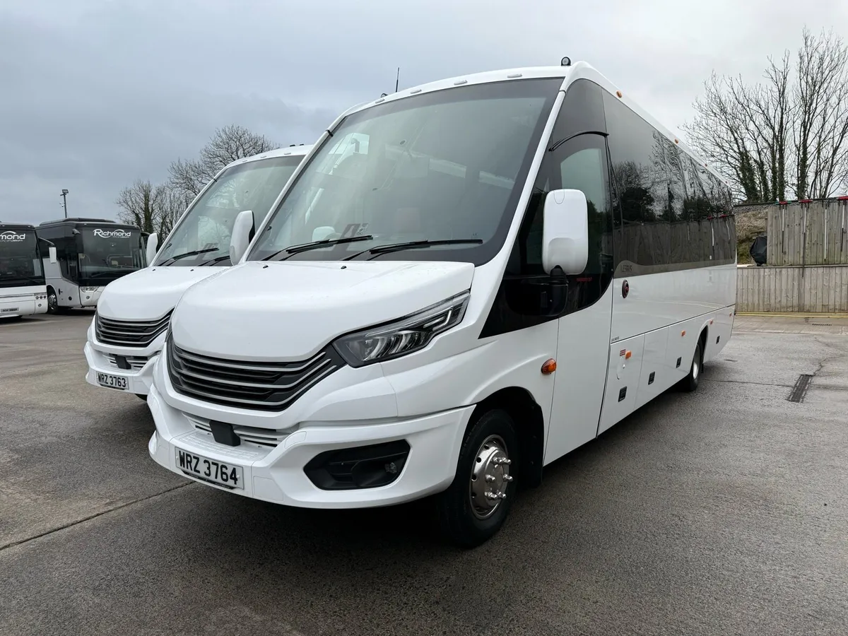 Ilesbus Glance 33 seater - Image 1
