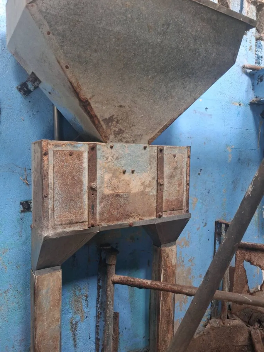 Cashman air feeders - Image 2