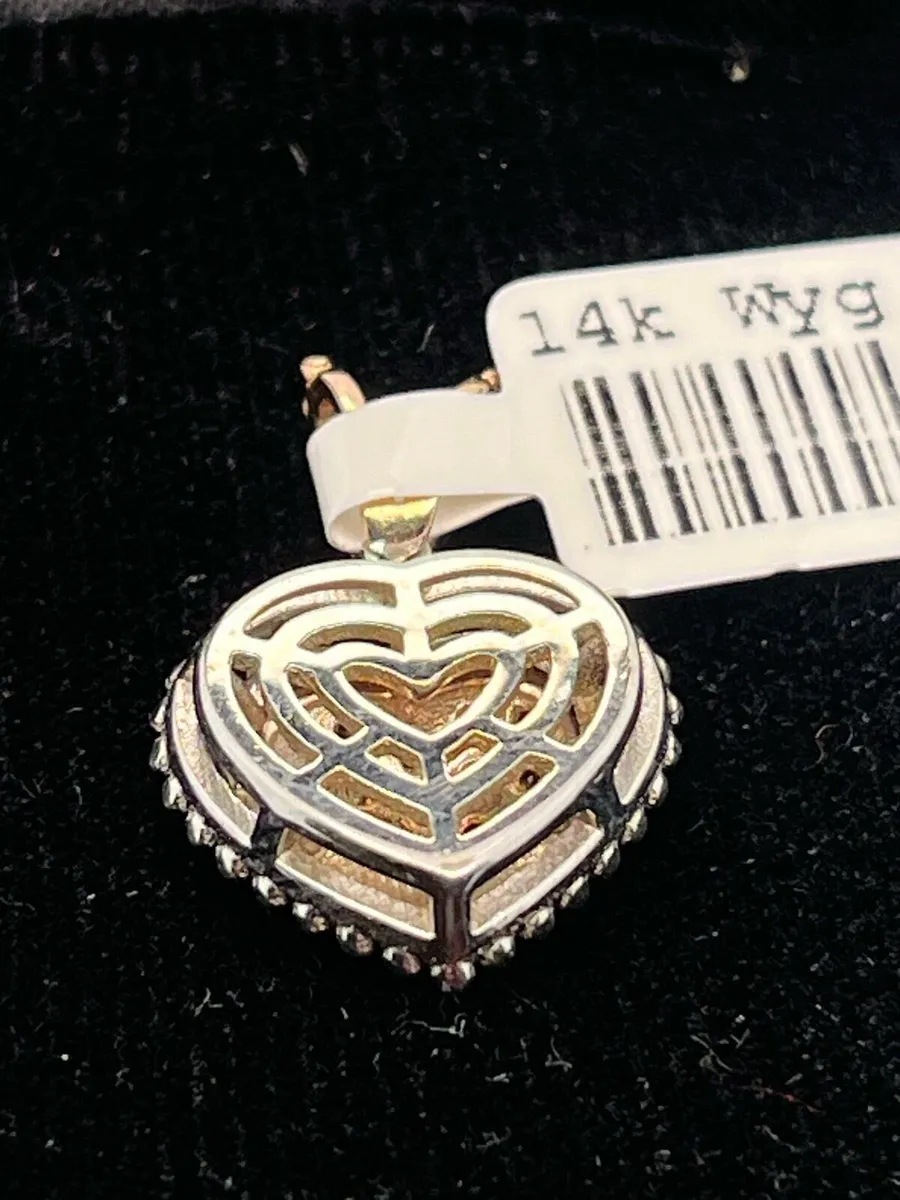 14k white gold heart pendant with diamonds. - Image 2