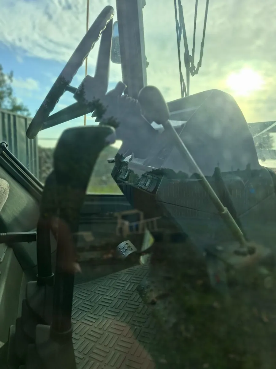 Tractor - Image 2