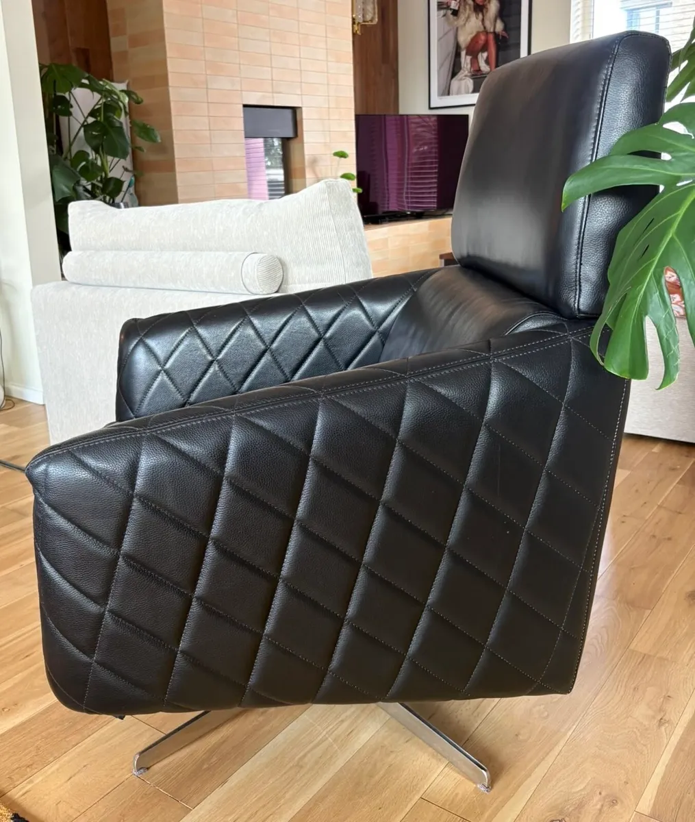 Mid Century Leather Swivel Chair - Image 1