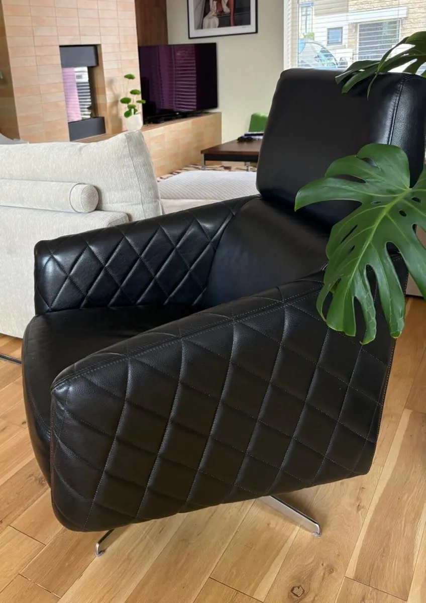 Mid Century Leather Swivel Chair - Image 4