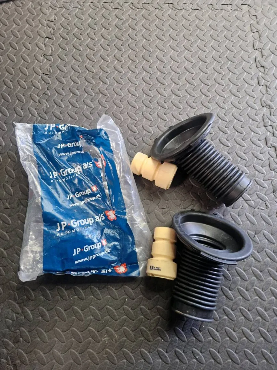 Toyota rav 4 etc..shock absorber cover & bump stop
