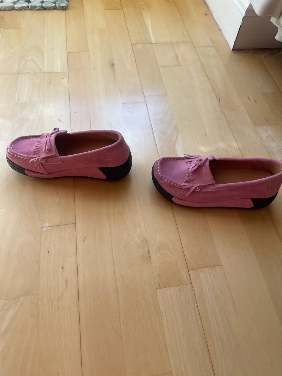 Shoes/Loafers - Image 3