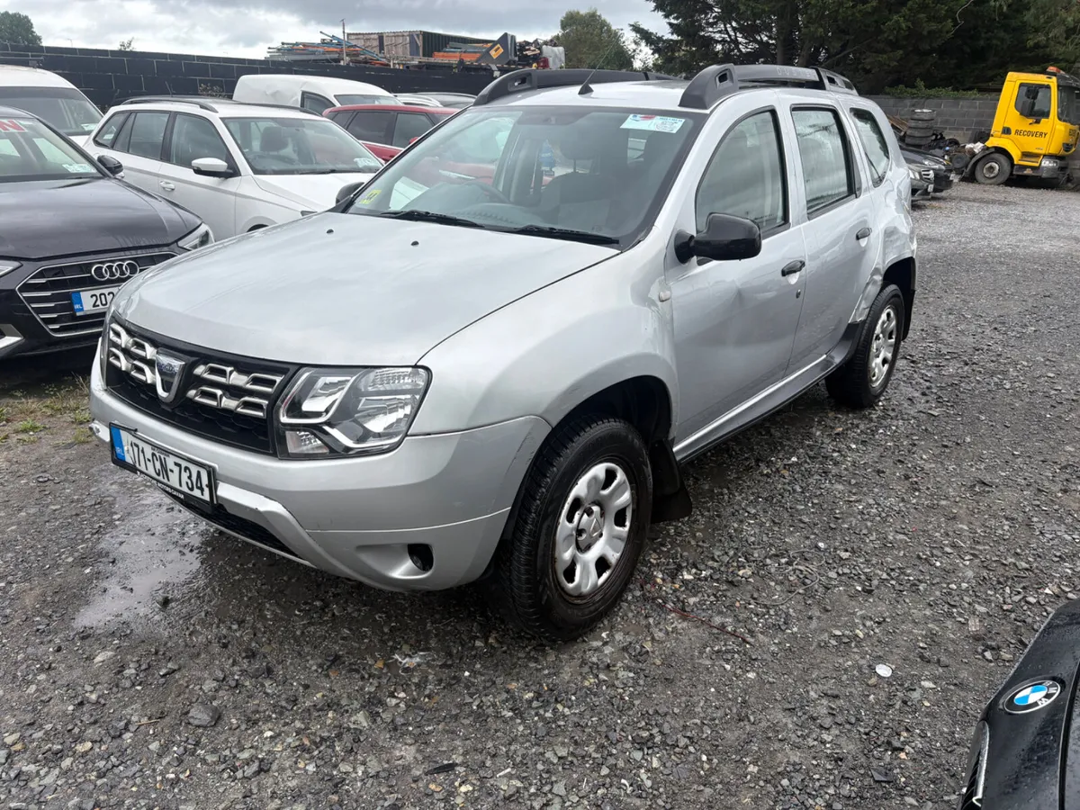 2017 Dacia Duster 1.5 Diesel drive away - Image 3