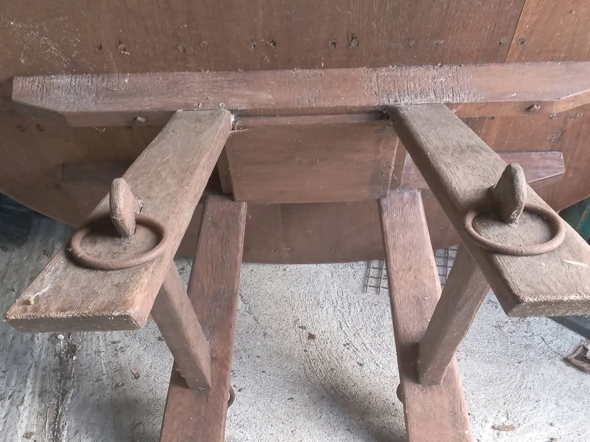 Armchair couch oak table. - Image 4