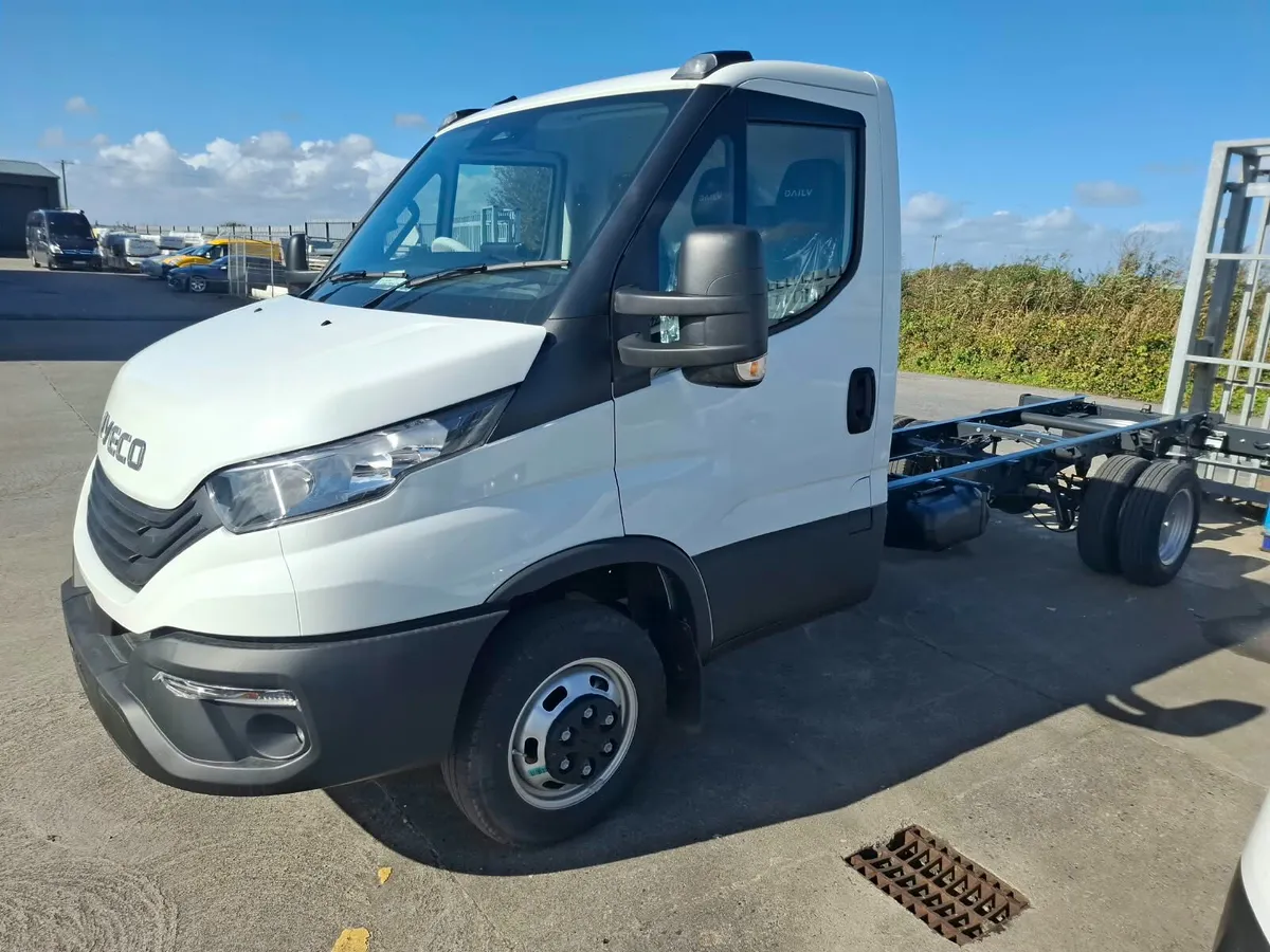 New Iveco Daily 3lt 180bhp chassis & cab in stock - Image 3